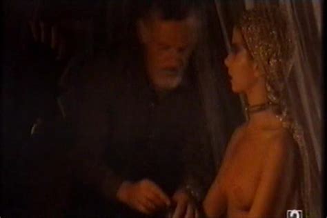 Naked Victoria Abril In La Muchacha De Las Bragas De Oro