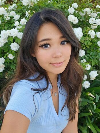 ExtraEmily Extra Emilay Extraemilyy Extremly Cute Nude OnlyFans