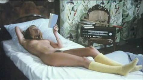 Naked Sharon Shira in Schlüsselloch Report