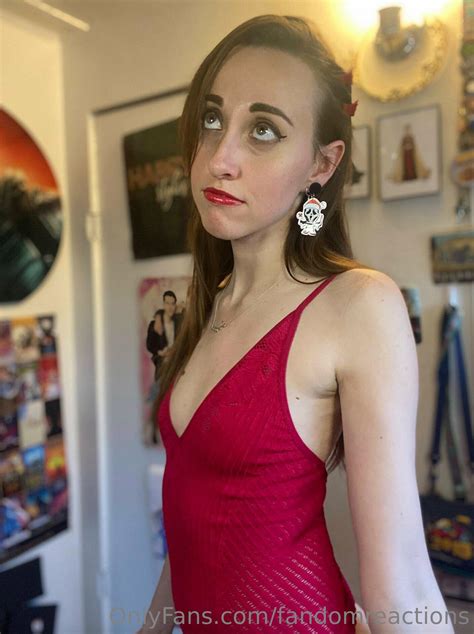 FandomReactions Nude OnlyFans Leaks 16 Photos TheFappening