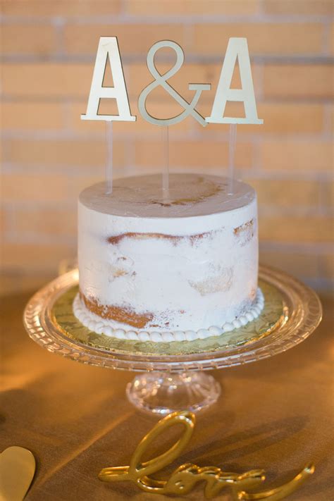 One Tier Naked Cutting Cake