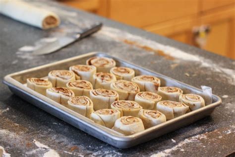 Pioneer Womans Cinnamon Rolls 1788 Love From The Oven