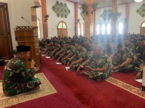 MENJELANG HARI ULANG TAHUN KE 78 KORPS MARINIR PRAJURIT MENBANPUR 1