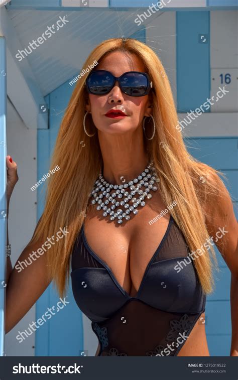 Стоковая фотография 1275019522 Sexy Blonde Model Black Bikini Shutterstock