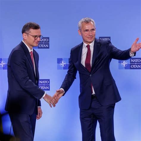 Relajada y con un bikini animal print Ester Expósito disfruta así del éxito de Élite Infobae