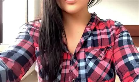 Revealing My Tits Do You Like Them Oc Scrolller