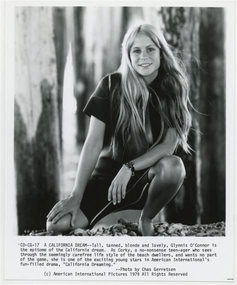 Hot Sexy Lenka Peterson Bikini Pics