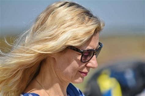 Gratis Billede Blonde H R Frisure Smuk Pige Smilende Solbriller Natur Udend Rs Gr S