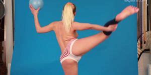 Mischele Lomar Hottest Flexible Nude Girl Tnaflix