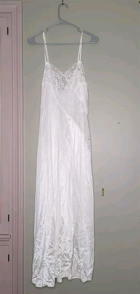 Vintage Val Mode Lingerie Dress Nightgown Womens Sat Gem
