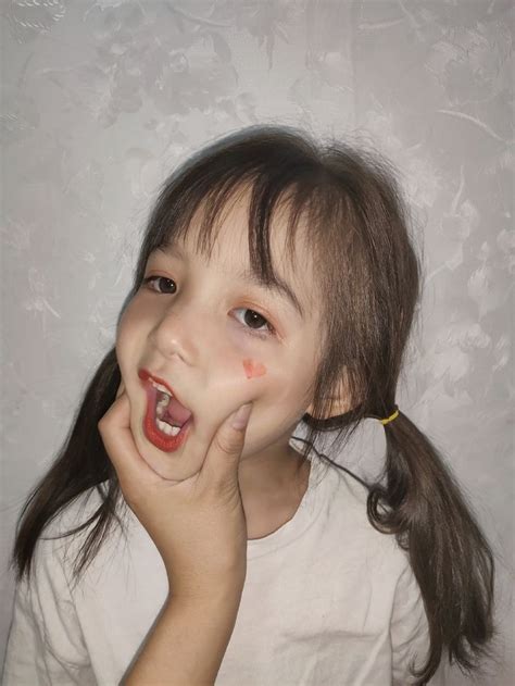 Ghim trên Blonde Cam