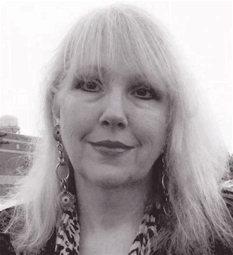 Lesbian News Bisexuals And Queer Women Curve Magazine Curve