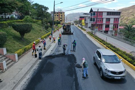 Prefectura de El Oro arregla la vía estatal de Piñas Machala Móvil