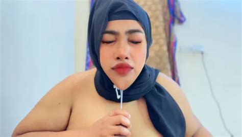 Sexy muçulmana linda árabe milf tia está desesperada por sexo hardcore enorme foda e porra