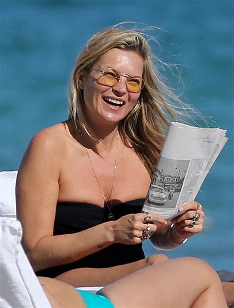 Kate Moss Sexy Pics In Bikini On The Beach In Miami The Fappening
