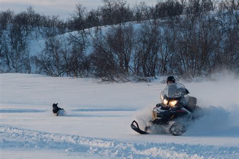 Snowmobile Sled Expedition - Activities in Abisko