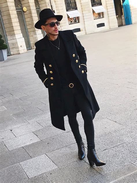 Man Wearing High Heels Menalsowearinghighheels Black Outfit Men