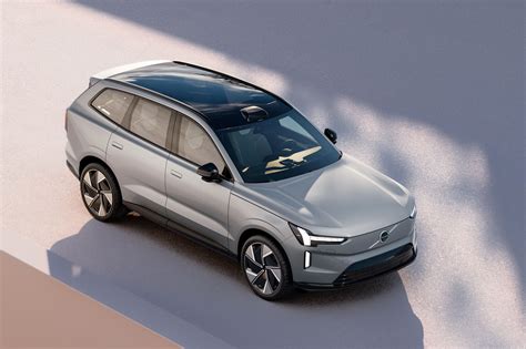2024 Volvo EX90 Electric SUV Debuts With A Roof-Mounted LiDAR