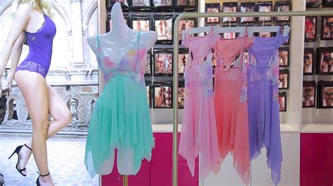 New Arrival Colors Sizes Open Front Adjusted Straps V Neck Short Lace Babydoll Lingerie Sets