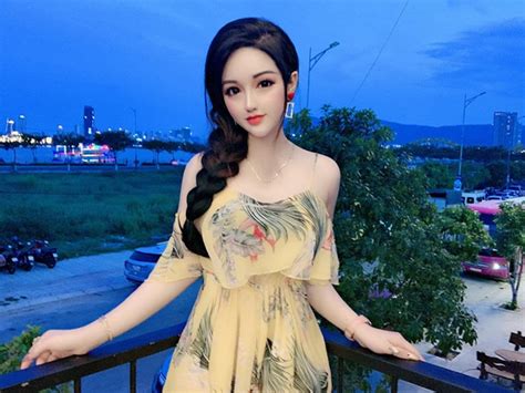 hot girl Đà Nẵng mặt xinh như búp bê thân hình rực lửa Báo Dân trí