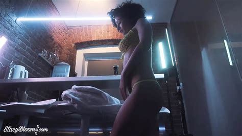 Perfect Girl With Big Natural Tits Plays Pussy Vibrator And Squirt XHamster