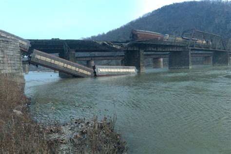 Train Derailment Closes Potomac Footbridge In Harpers Ferry Appalachian Trail Conservancy