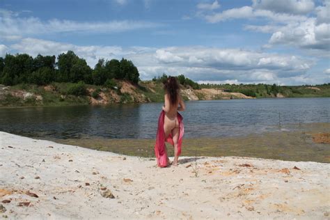 Naked With Red Shawl Pics Xhamster