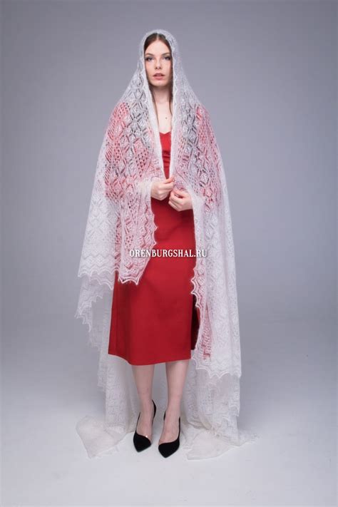 Роскошный шедевр: купить паутинку белого цвета - Оренбургшаль