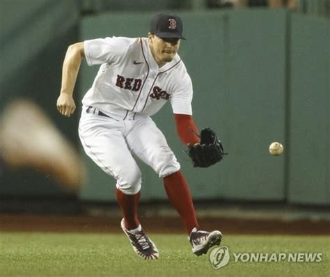 Mlb 보스턴 에르난데스와 138억원에 1년 연장 계약 네이트 뉴스