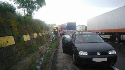 Foto Accident Pe Dn In Apropiere De Saliste Un Tir A Intrat In