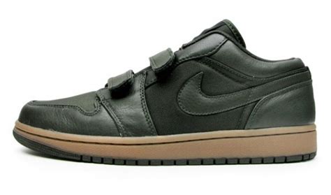 Air Jordan 1 Velcro Low Black Gum