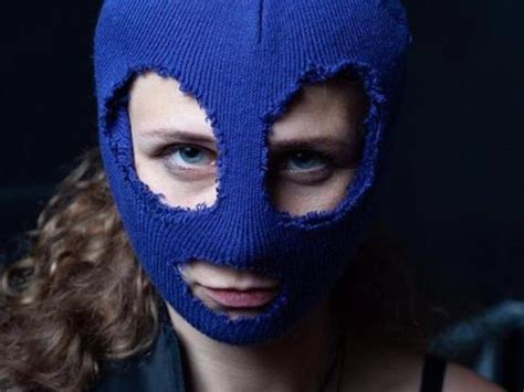 Livro Sobre Pris O Da Banda Russa Pussy Riot Ser Lan Ado No Recife Folha Pe