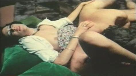 Naked Carmen Miehlich In Verlorene Eier