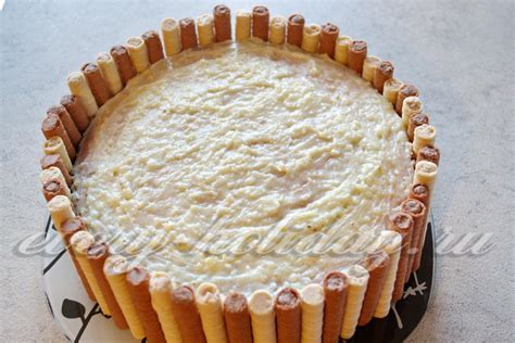 Бисквитный торт с фруктами: рецепт с фото