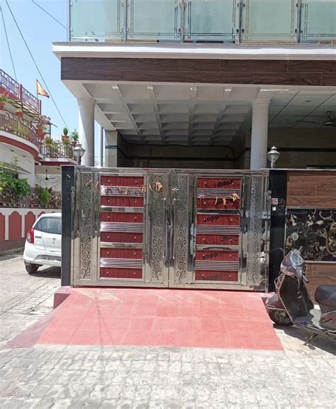 Modern Designer Stainless Steel Gate For Home 8x6 Feet At Rs 450 Kg