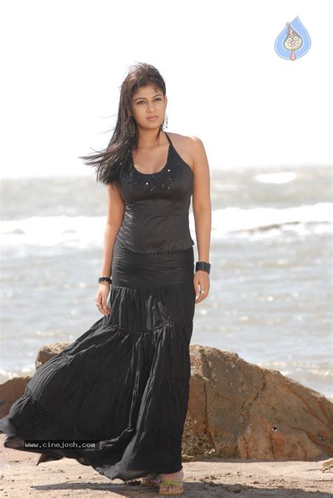 Nayanthara New Hot Stills Photo Of