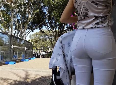 Milf With A Nice Ass In White Jeans Not Oc Tight Jeans Forum
