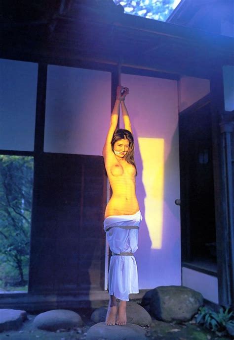 Sweet Brunette Babe Wants To Expose Her Pussy 16 Photos