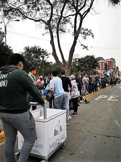 Covid En Am Rica Latina En Las Calles De Lima Per Entre Los Pobres Afectados Por La