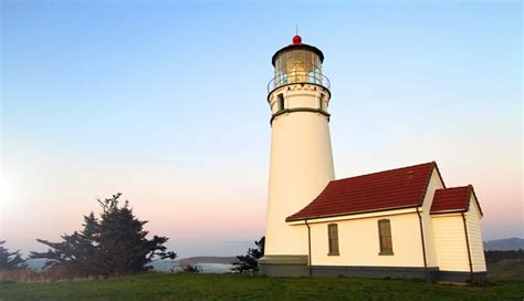 Coastal Charms: Oregon's 11 Most Majestic Lighthouses