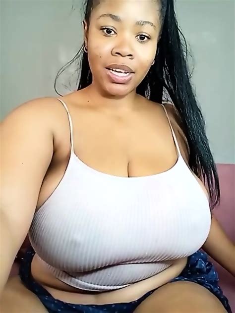 Luna Digging In That Pussy