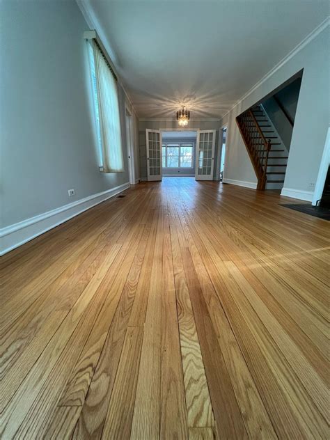Refinishing Stairs With 2 Rooms Using Natural Finish