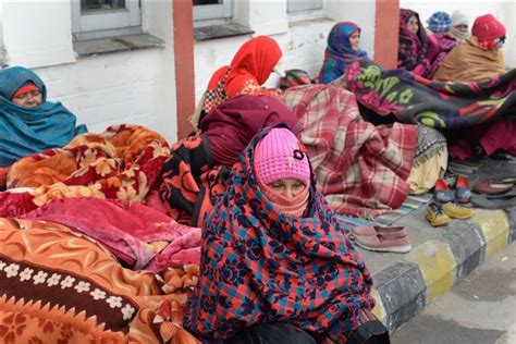 Winter At Its Peak; Cold Wave Causes Chaos In Northern India