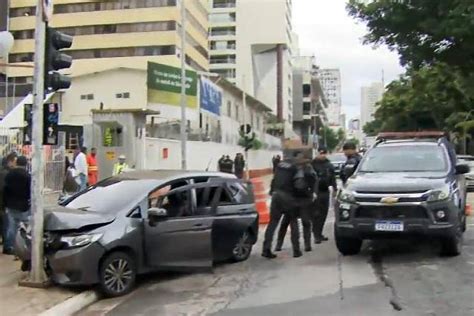 Dois suspeitos são mortos em troca de tiros a Rota 12 01 2023