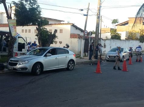 G1 Fiscalização da Lei Seca autua 16 condutores em bairros de Maceió