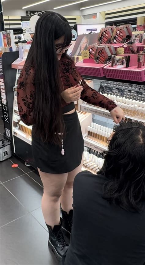 Thick Gothic Girl In Sephora Ass Forum