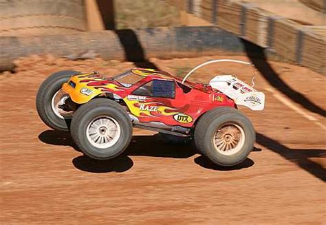 Duratrax Raze ST - DTXD77** • (Radio Controlled Model Archive ...