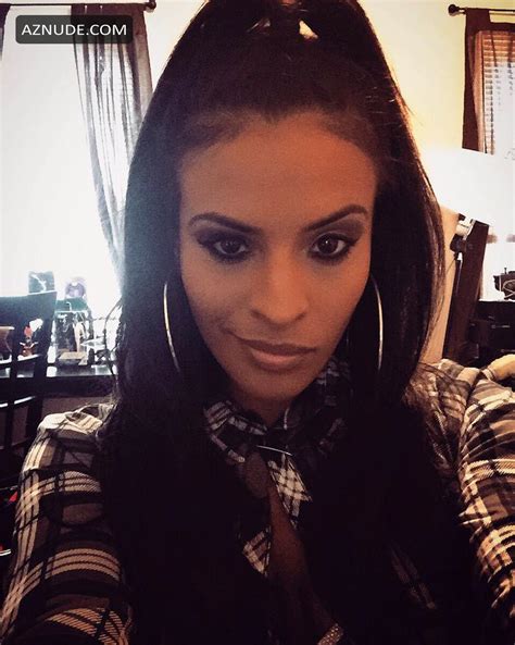 Zelina Vega Nude And Sexy Photos Collection Showing Off Her Hot Toned Body Aznude