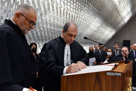 Paulo Sérgio Domingues e Messod Azulay Neto tomam posse como ministros