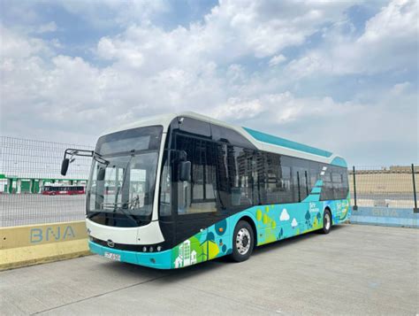 Компания Electrify Azerbaijan представила первый электроавтобус BYD ...